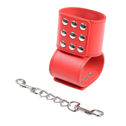 Ohmama Fetish Red Handcuffs With Snap Closure | Niks.fi verkkokauppa