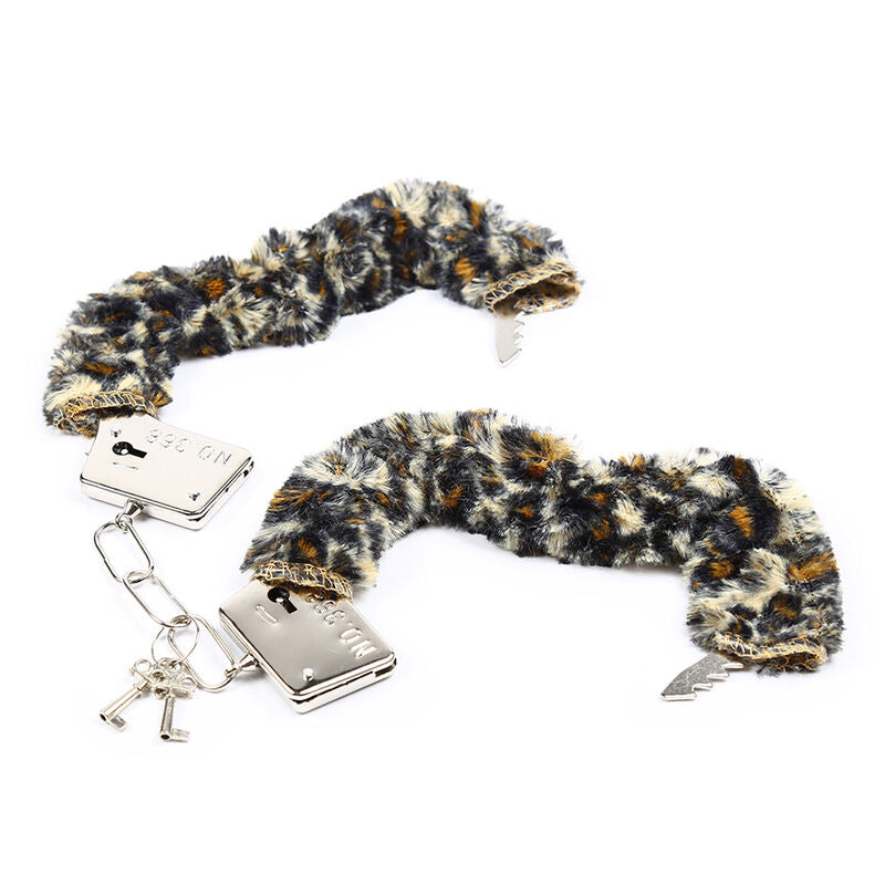 Ohmama Fetish Velveteen Furlined Metal Wrist Cuffs | Niks.fi verkkokauppa