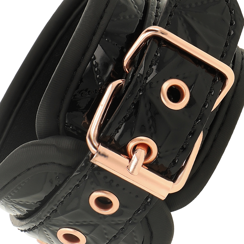 Coquette Chic Desire Black Edition Handcuffs With Neoprene Lining | Niks.fi verkkokauppa