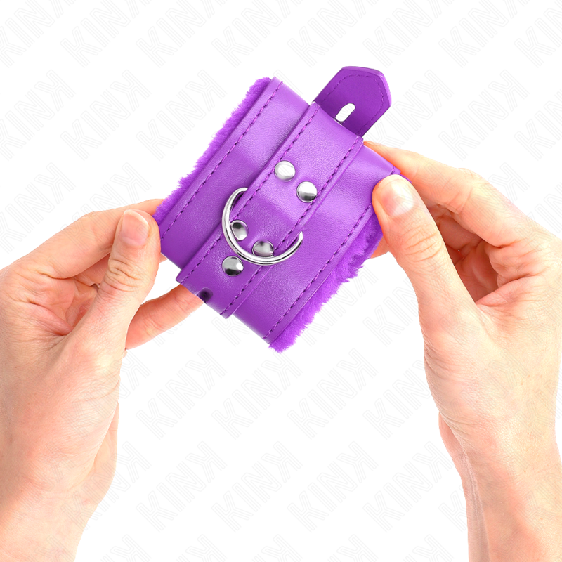 Kinkfur Lined Wrist Restraints With Square Holes Purple And Purple Belt Adjustable 17-29 Cm X 6 Cm | Niks.fi verkkokauppa