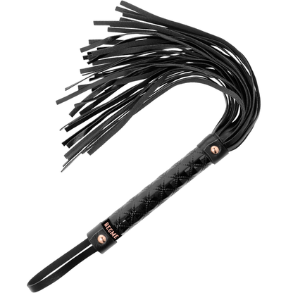 Begme Black Edition Vegan Leather Flogger | Niks.fi verkkokauppa