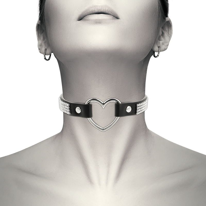 Coquette Chic Desire Vegan Leather Choker With Heart | Niks.fi verkkokauppa