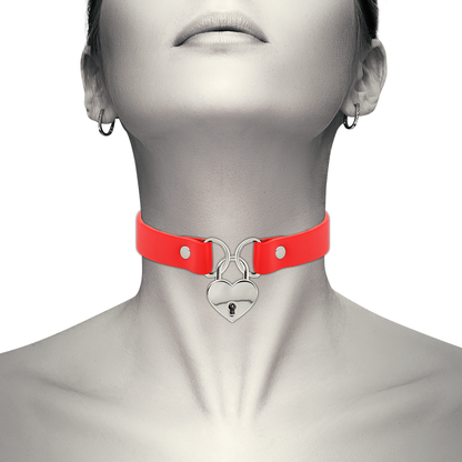 Coquette Chic Desire Red Vegan Leather Necklace With Heart Accessory With Key | Niks.fi verkkokauppa