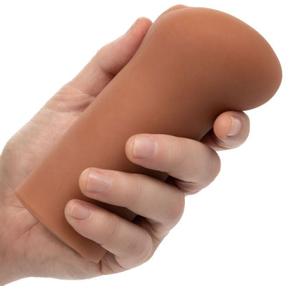 Calexotics Boundless Vulva Stroker Caramel Skin | Niks.fi verkkokauppa