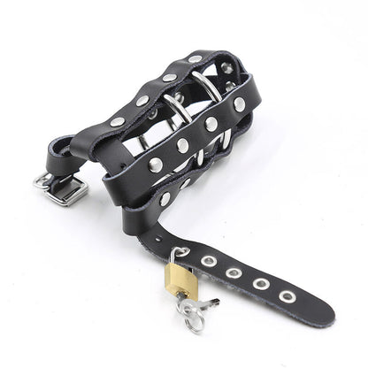 Ohmama Fetish Leather Sheath With Metal Rings And Padlock | Niks.fi verkkokauppa