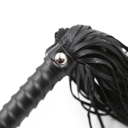 Ohmama Fetish Textured Handle Whip | Niks.fi verkkokauppa