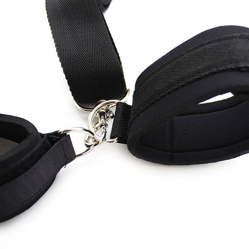 Ohmama Fetish Fetish Neoprene Gag With Hand Cuffs | Niks.fi verkkokauppa