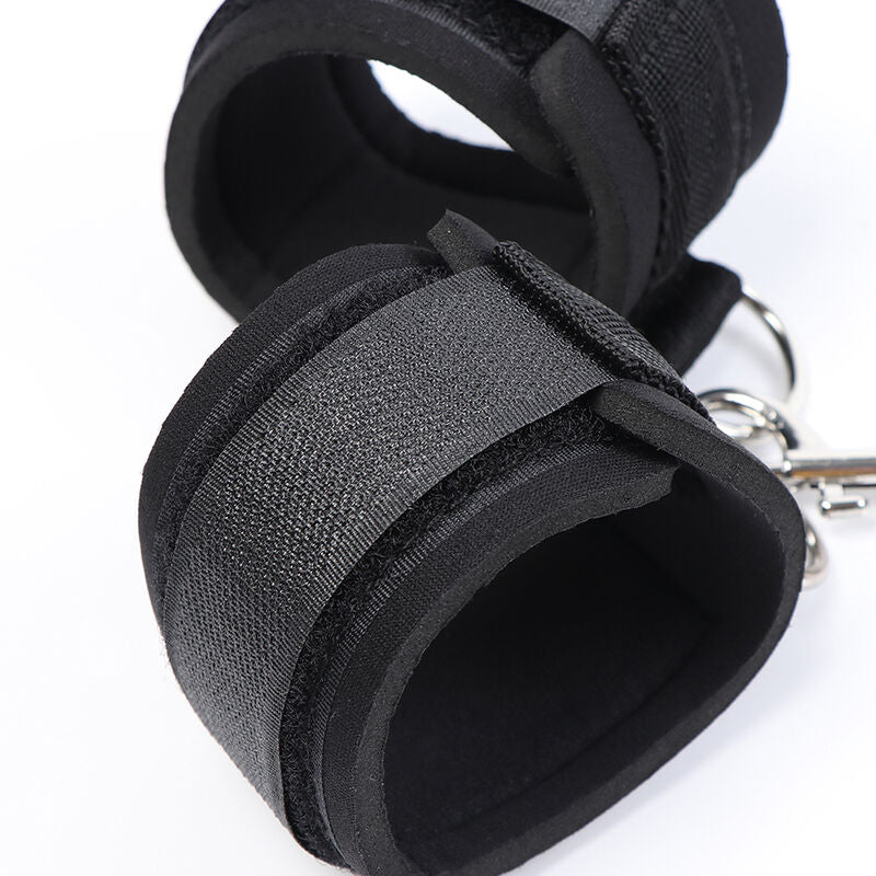 Ohmama Fetish Fetish Neoprene Gag With Hand Cuffs | Niks.fi verkkokauppa