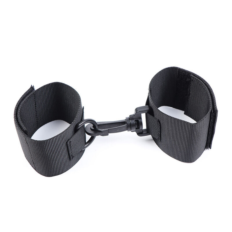 Ohmama Fetish Nylon Wrist Restraints | Niks.fi verkkokauppa