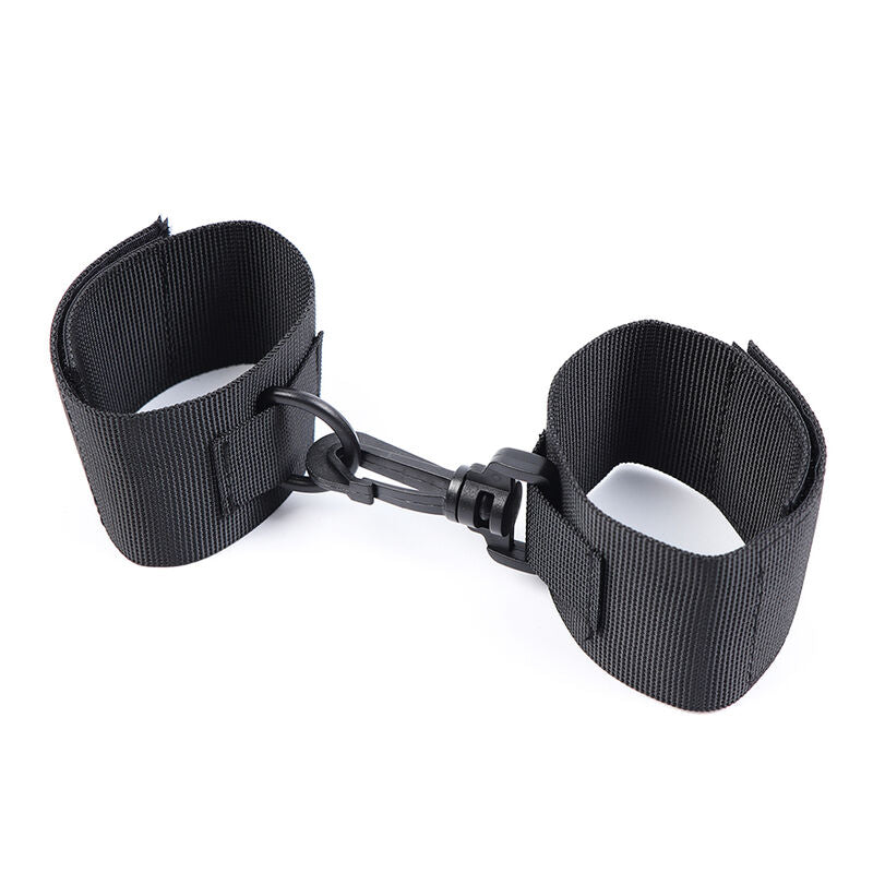 Ohmama Fetish Nylon Wrist Restraints | Niks.fi verkkokauppa