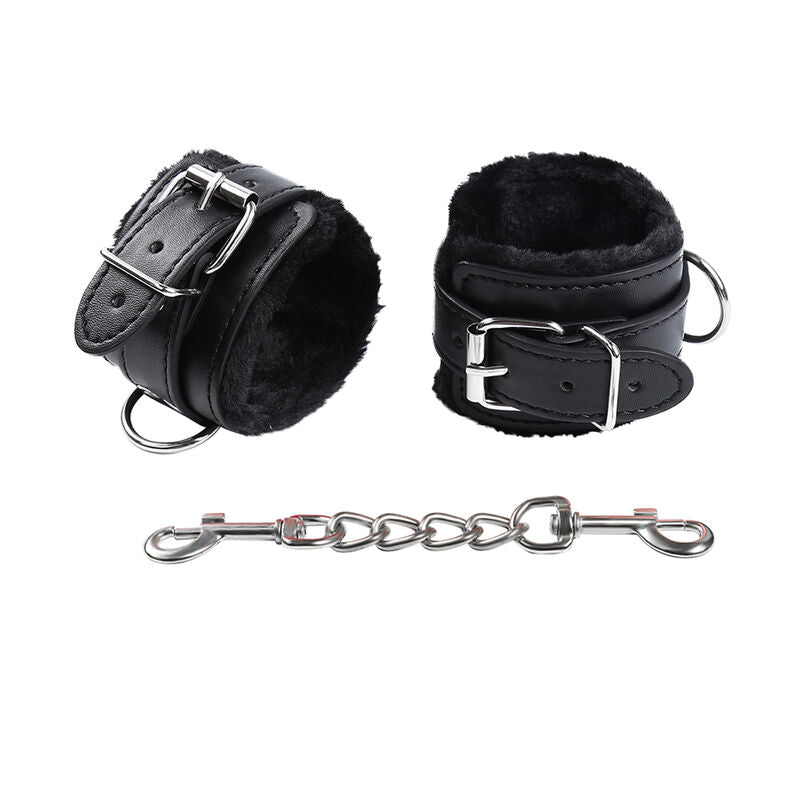 Ohmama Fetish Fur Lined Wrist Restraints | Niks.fi verkkokauppa