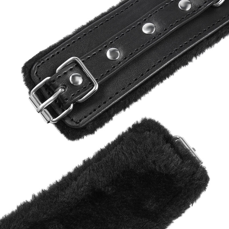 Ohmama Fetish Premium Fur Lined Wrist Restraints | Niks.fi verkkokauppa