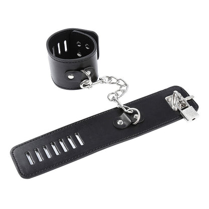 Ohmama Fetish Hasp Style Wrist Restraints | Niks.fi verkkokauppa