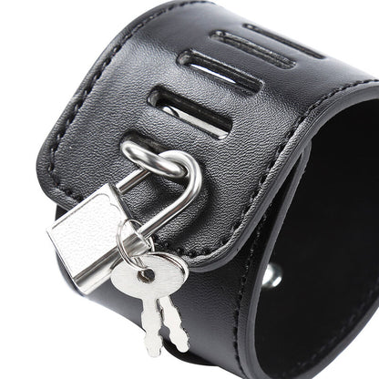 Ohmama Fetish Hasp Style Wrist Restraints | Niks.fi verkkokauppa