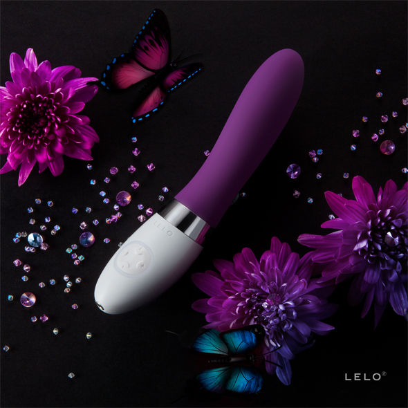 Lelo Liv 2 Vibrator Plum | Niks.fi verkkokauppa