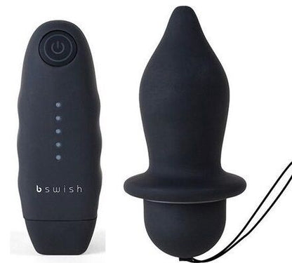 B Swish Bfilled Classic Vibrating Plug Black | Niks.fi verkkokauppa