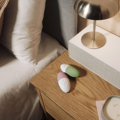 Siri 3 Clitoris Massager Pistachio Cream | Niks.fi verkkokauppa