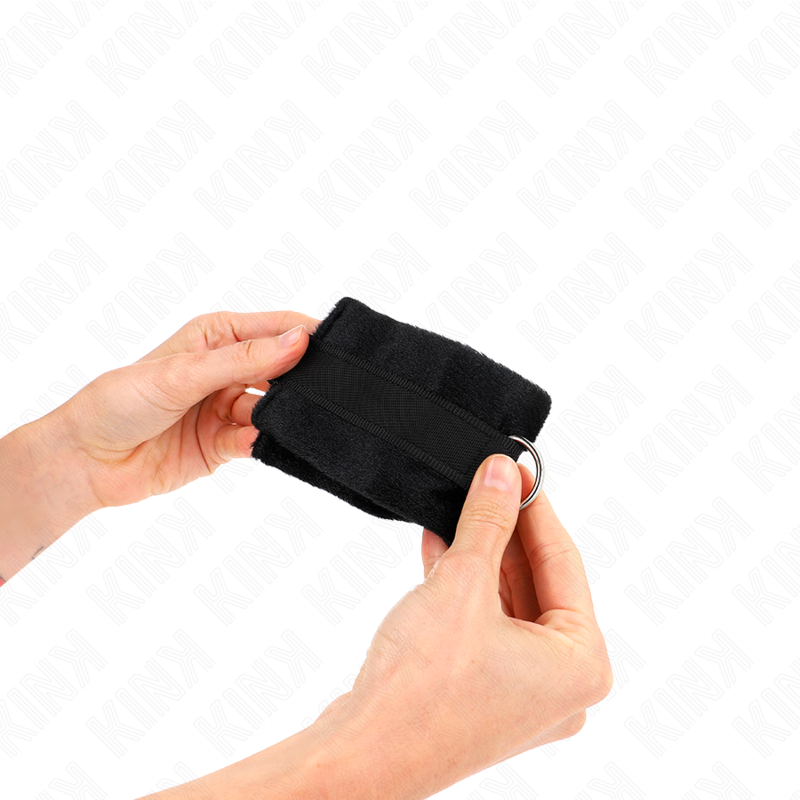 Kinkbeginner Fur Hand Cuffs Black 30 X 7 Cm | Niks.fi verkkokauppa