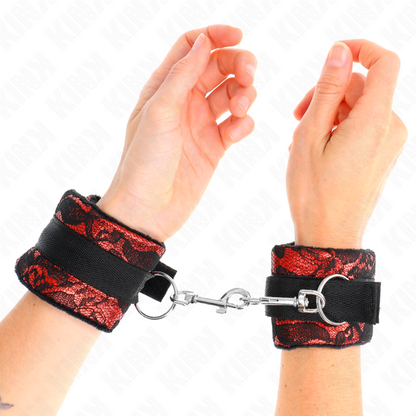 Kinkshort Velvet Lace Wrist Restraints And Nylon Bind Red / Black 23 X 6.5 Cm | Niks.fi verkkokauppa