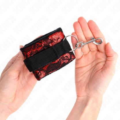 Kinkscandal Wrist Restraints Red-Black | Niks.fi verkkokauppa