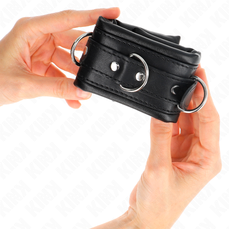 Kinkheavy Wrist Restraints With Black Fur Lined Adjustable 20-30 Cm X 6 Cm | Niks.fi verkkokauppa