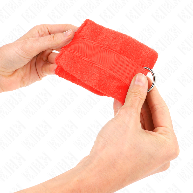 Kinkbeginner Fur Hand Cuffs Red 30 X 7 Cm | Niks.fi verkkokauppa
