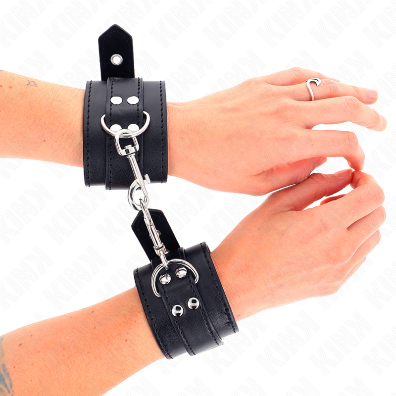 Kinkwrist Restraints With Studs 35 X 6 Cm | Niks.fi verkkokauppa