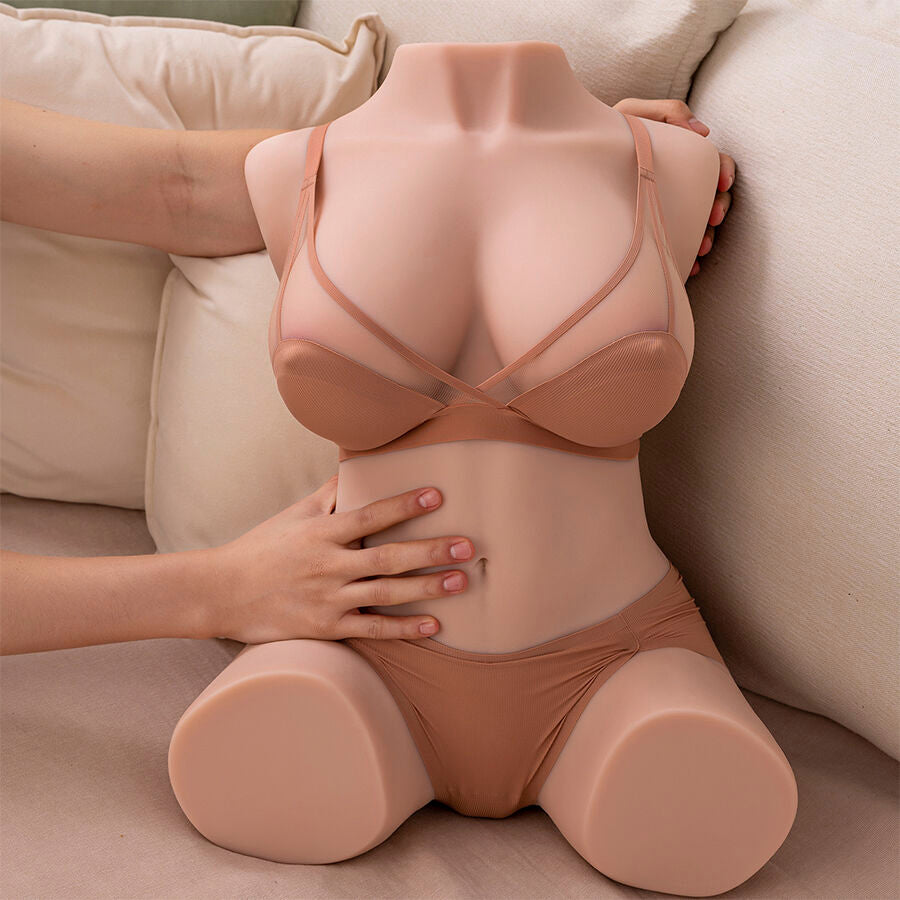 Dania Thrusting Realistic Vibrating Female Torso 52 Cm | Niks.fi verkkokauppa