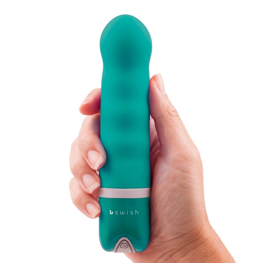 B Swish Bdesired Deluxe Pearl Vibrator Jade | Niks.fi verkkokauppa
