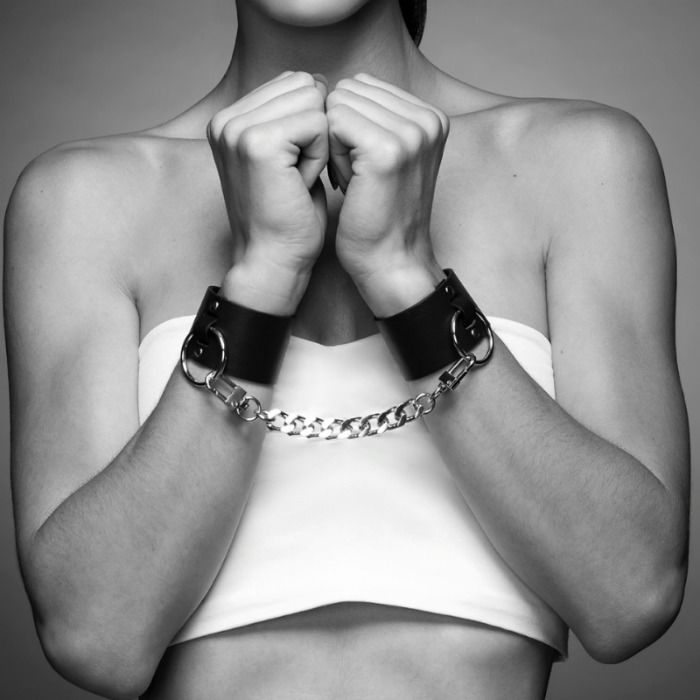 Bijoux Indiscrets Maze Wide Cuffs Black | Niks.fi verkkokauppa