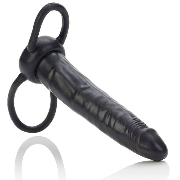 CalExotics Accommodator Dual Penetrator peniksen jatke, musta
