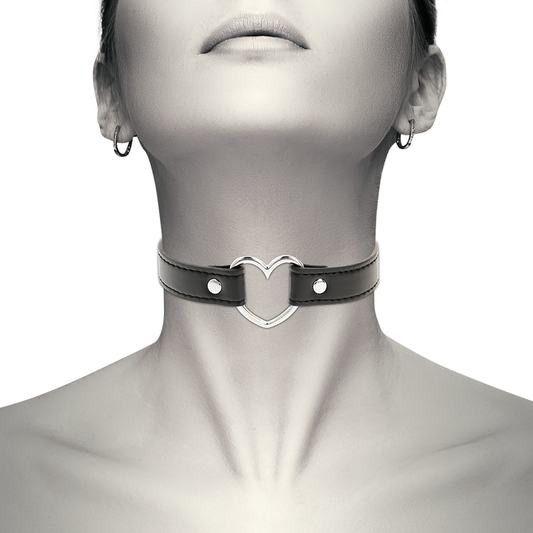 Coquette Chic Desire Vegan Leather Necklace Woman Heart Accessory | Niks.fi verkkokauppa